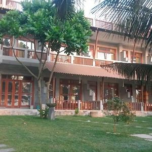 Relax Beach Resort